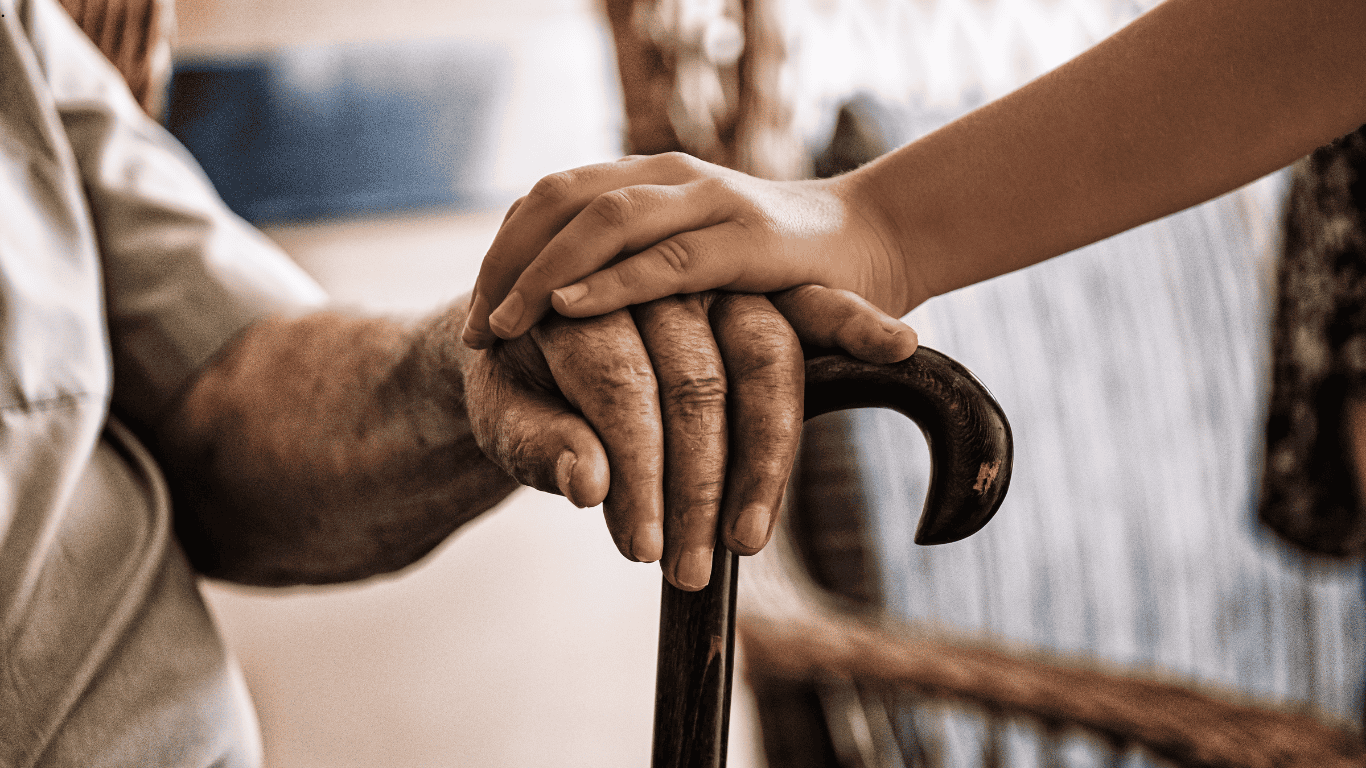 Many independent variables can contribute to a fear of death. Consulting with healthcare providers or trusted individuals can help support this next chapter in death anxiety. Healthcare providers | Chinese older adults | Literature review