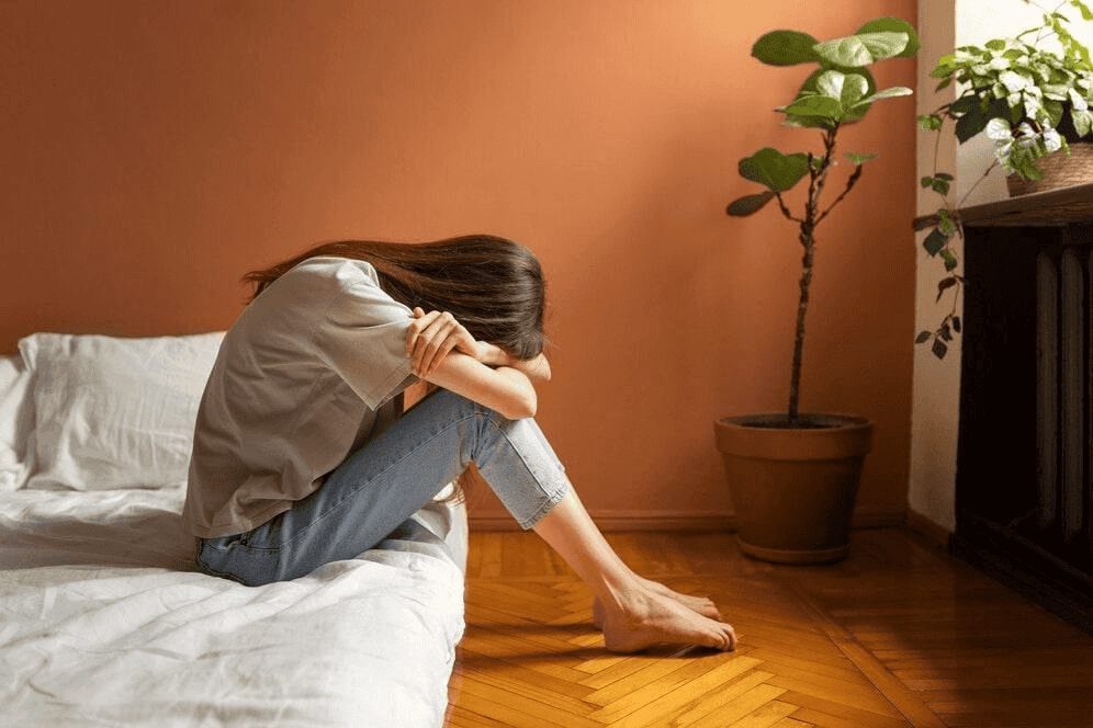 Abandonment trauma can stem from a host of issues from abandonment issues to the desire to set healthy boundaries, even the fear of abandonment or attachment styles can play a role.